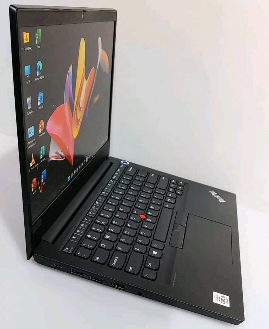 Lenovo IdeaPad 3 Ryzen 5 8Go 256SSD