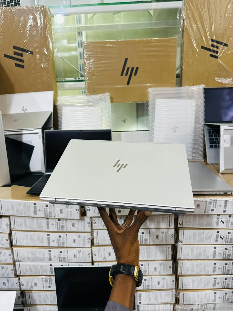 HP EliteBook 630 G10