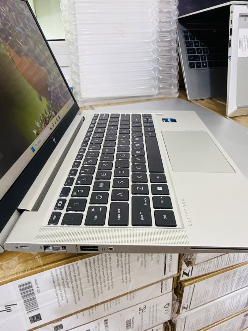 HP EliteBook 630 G10