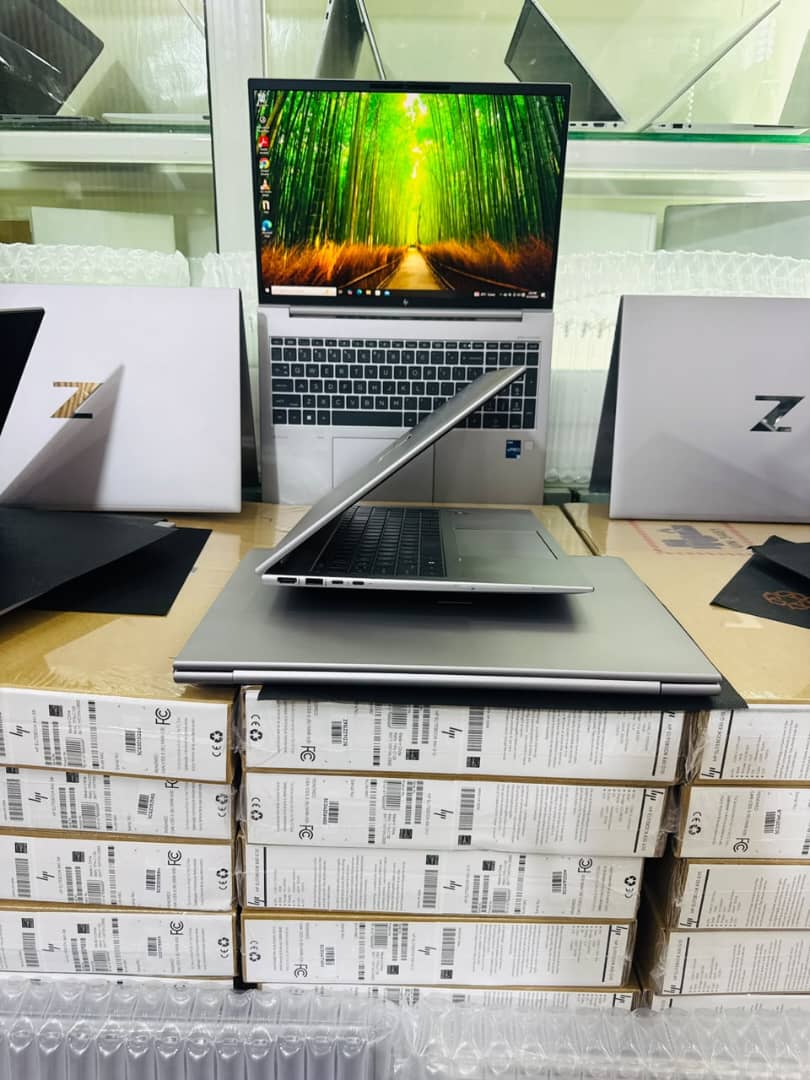 HP ZBook Firefly 16 G9 Workstation